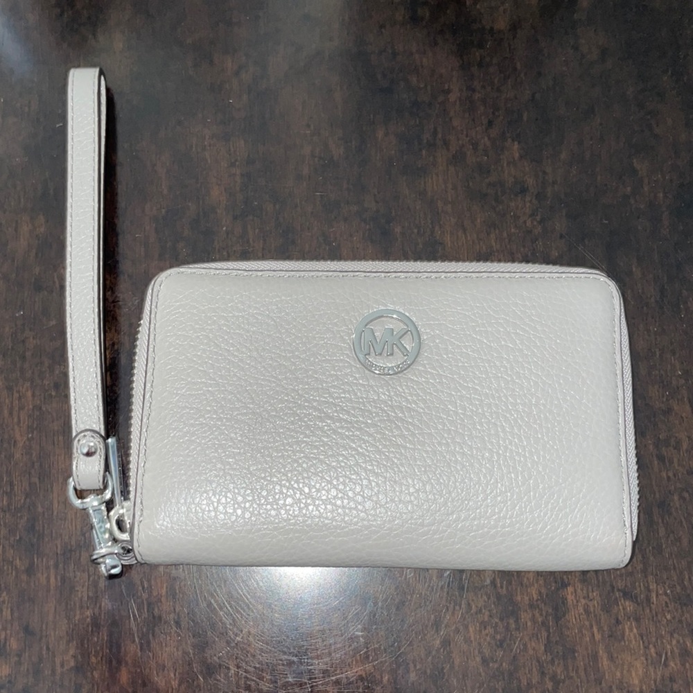 Michael Kors Wallet Wristlet